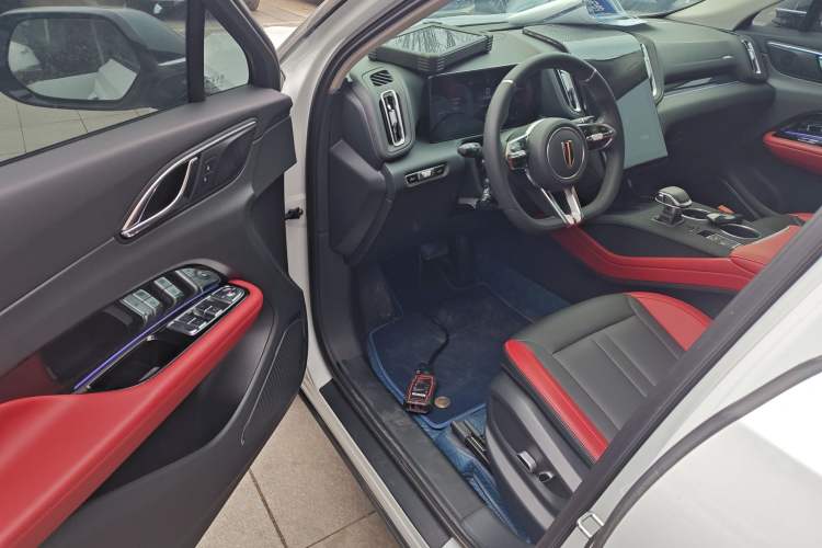 Used Hongqi HS3 2023 1.5T Two-Wheel Drive Shanwei Edition