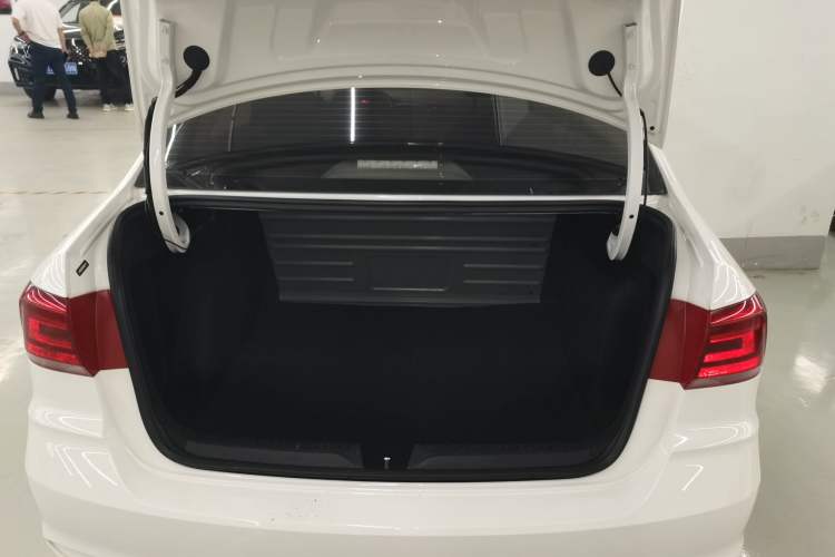 Used Volkswagen Santana 2018 1.5L Automatic Fashion Edition
