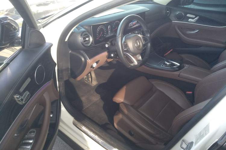 Used Mercedes-Benz E-Class 2018 Facelift E 200 L Sport 4MATIC