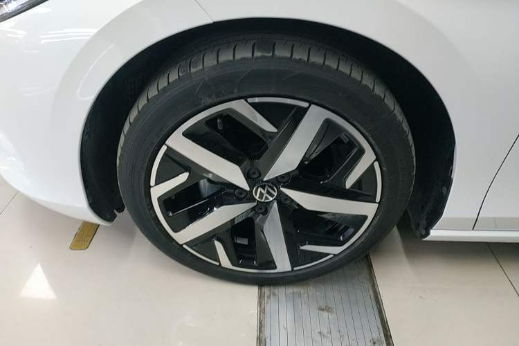 Used Volkswagen Lamando 2025 Lavida L 280TSI DSG Cool & Spicy Edition
