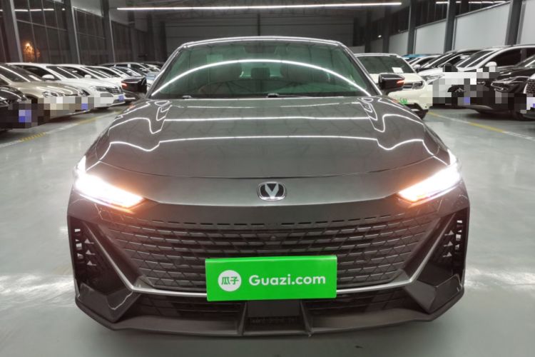 Used Changan UNI-V 2022 1.5T Prestige Version
