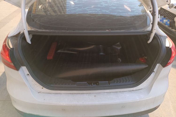 Used Ford Focus 2015 Sedan EcoBoost 125 Automatic Supreme Style Edition