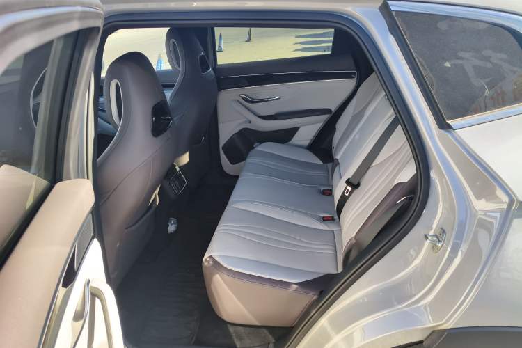 Used BYD Song PLUS New Energy 2025 EV Intelligent Driving Version 520km Premium Model
