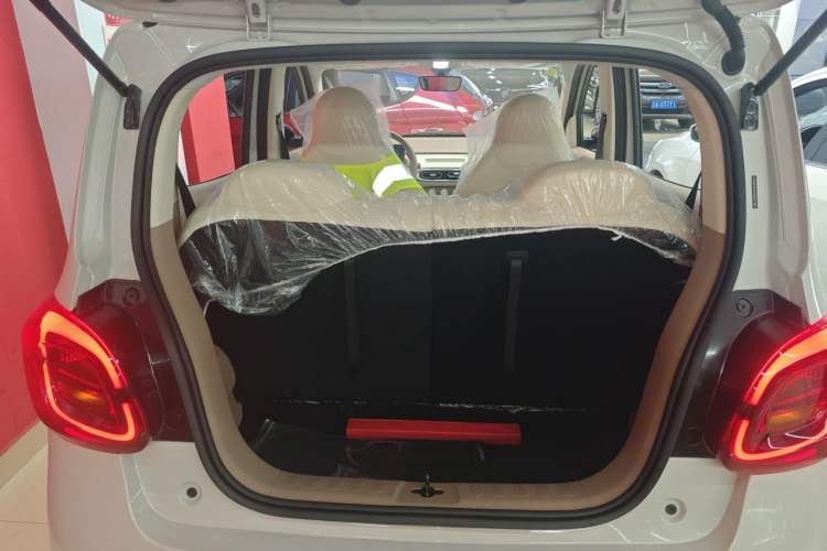 Used Wuling Hongguang MINIEV 2025 Four-Door Version Advanced Edition
