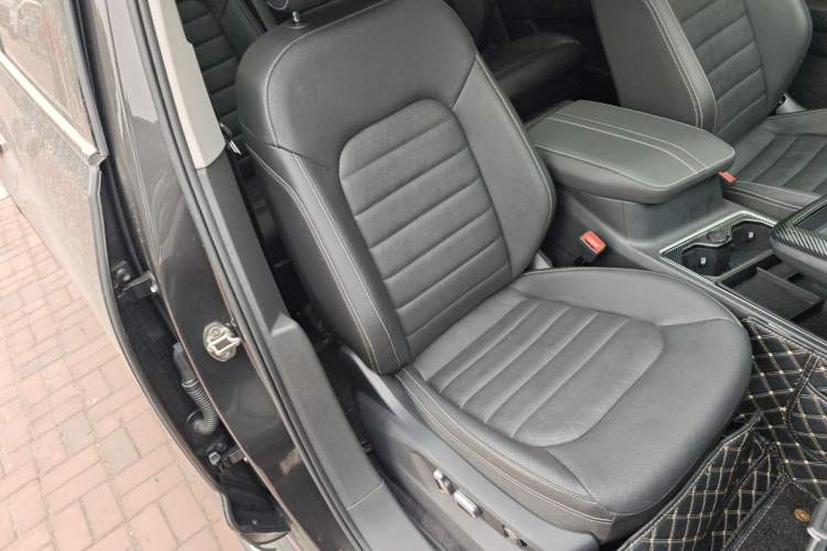 Used Volkswagen Talagon 2022 380TSI Four-Wheel Drive Luxury "Jiajing" Edition Pro 6 Seats
