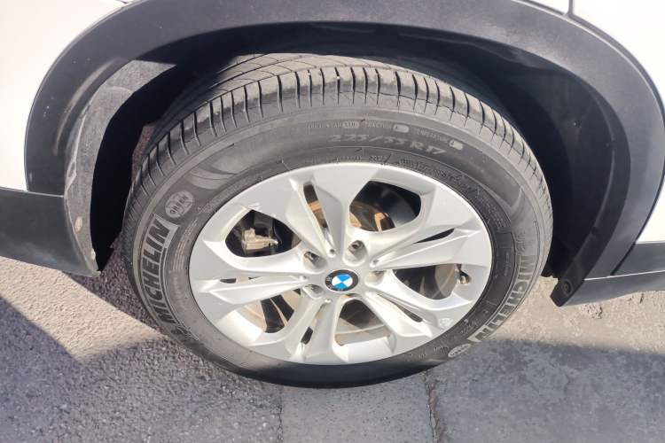 Used BMW X1 2016 sDrive18Li Premium Edition
