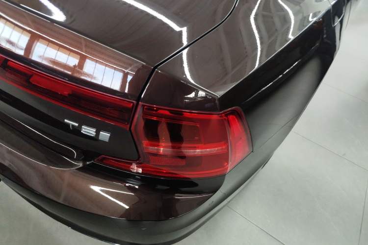 Used Volvo S90 2019 T5 Prestige Edition
