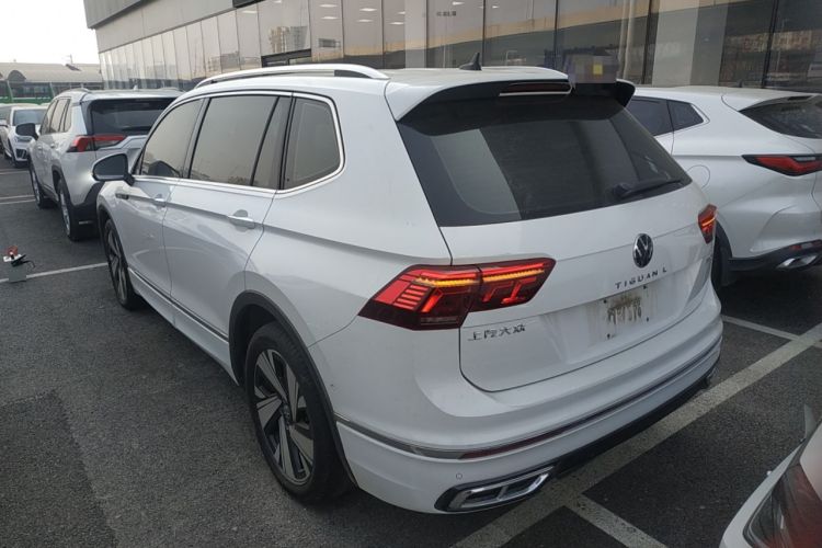 Used Volkswagen Tiguan L 2023 Restyled 330TSI Automatic Two-Wheel Drive R-Line Enhanced Comfort Version