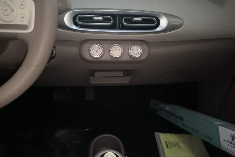 Used Wuling Hongguang MINIEV 2025 Four-Door Version Advanced Edition
