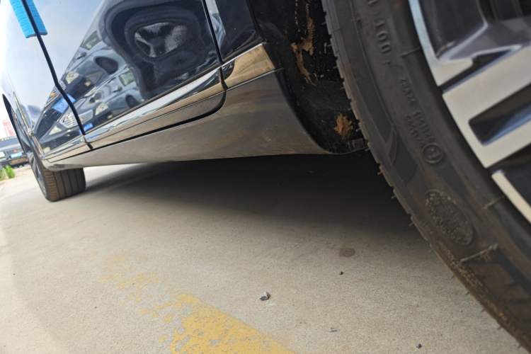 Used Hongqi H9 2024 2.0T Qixiang Private Style Edition
