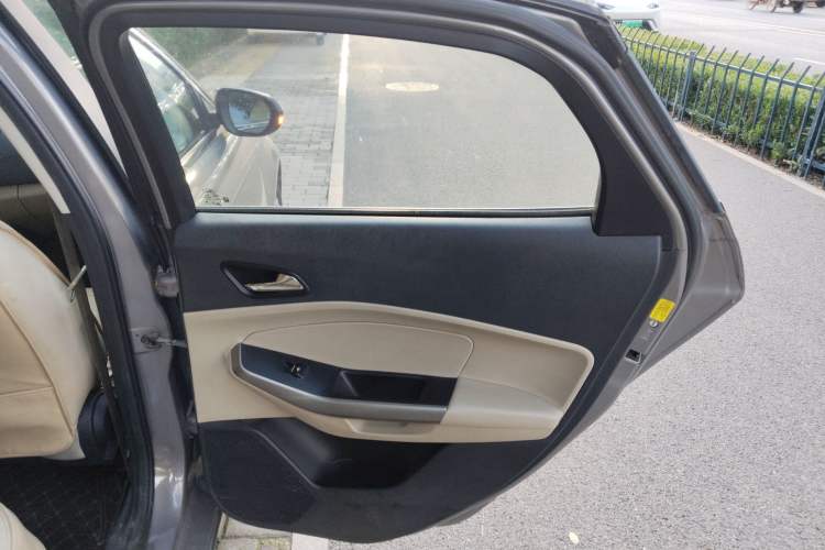 Used Ford Escort 2015 1.5L Manual Comfort Model
