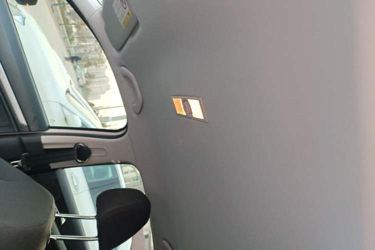 Used Volkswagen Lavida 2015 1.6L Automatic Fashion Edition
