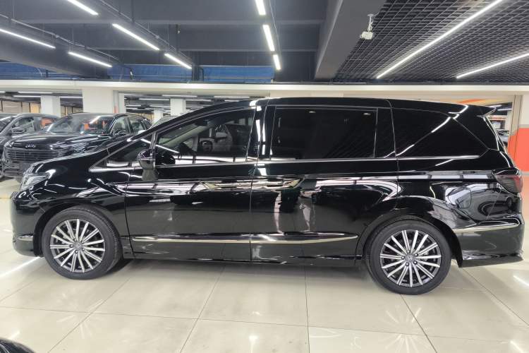 Used Honda Elysion 2022 2.0L eHEV Luxury First Edition
