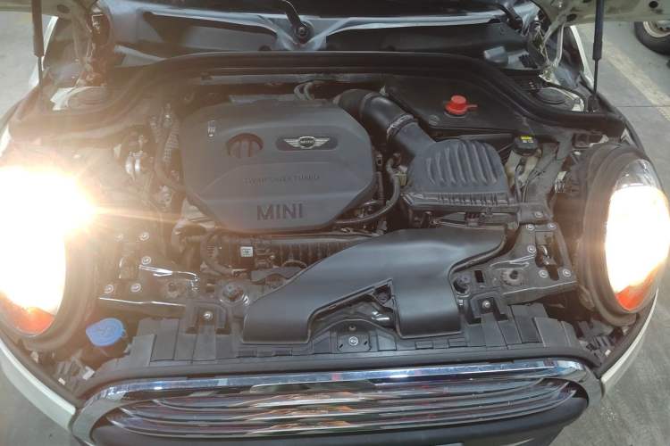 Used  MINI 2016 1.2T ONE Pioneer Edition
