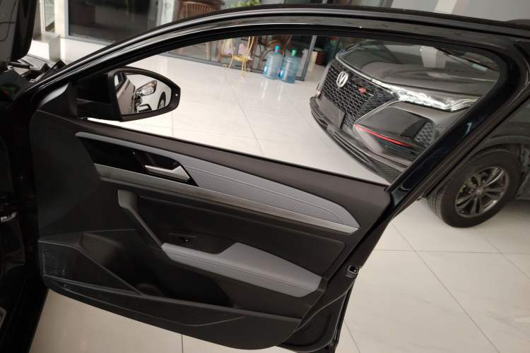 Used Volkswagen Lavida 2024 1.5L Automatic 5 Million Edition
