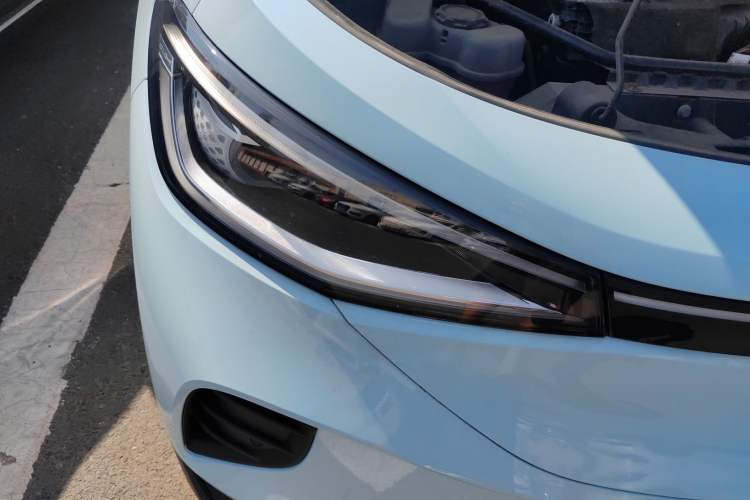 Used Volkswagen ID.4 CROZZ 2021 Long-Range PRO Two-Wheel Drive Version
