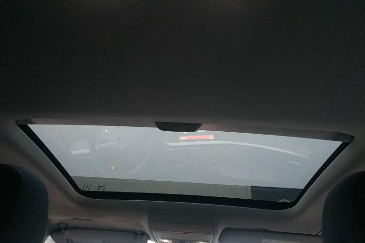 Used Volkswagen Lamando 2015 280TSI DSG Comfort Edition
