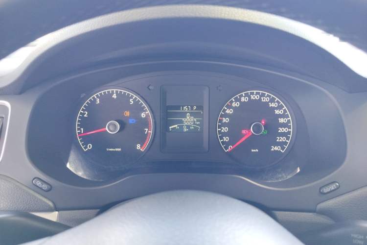 Used Volkswagen Sagitar 2014 1.6L Automatic Comfort Model
