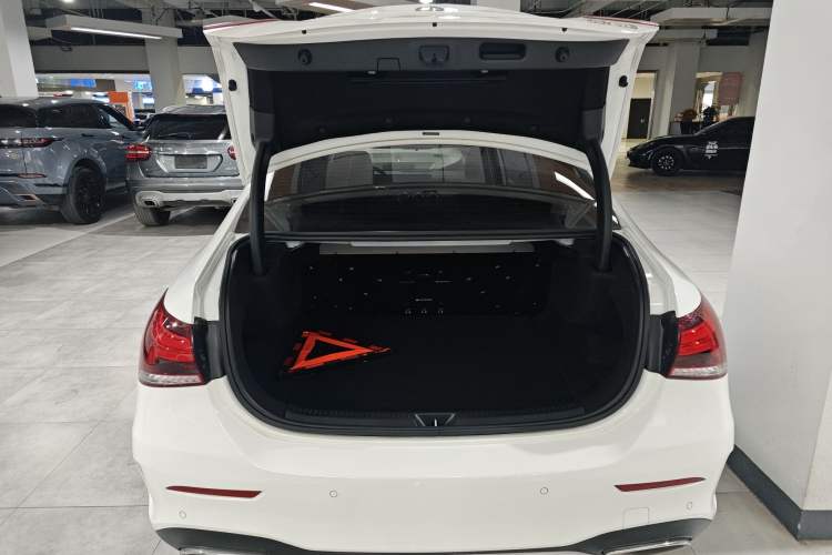 Used Mercedes-Benz A-Class 2022 A 200 L Sport Sedan Fashion Model