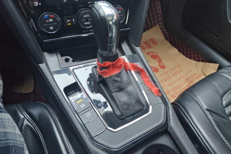 Used Volkswagen Lamando 2015 280TSI DSG Comfort Edition
