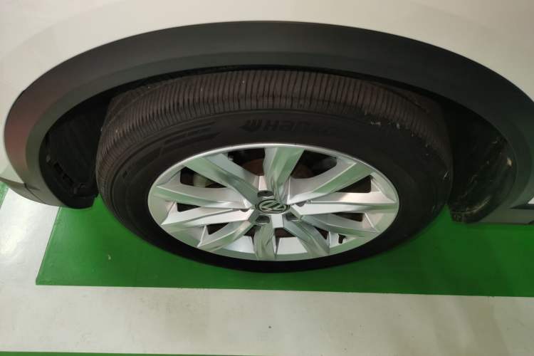 Used Volkswagen T-ROC 2019 230TSI DSG Two-Wheel-Drive Advanced Version China VI Standard
