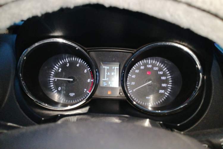 Used HYOSOW S3 2014 1.5L Comfort Version China IV Emission Standard