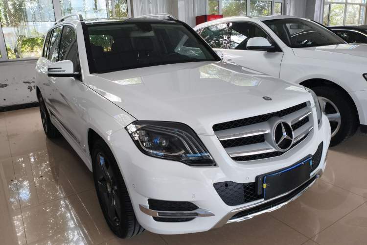 Used Mercedes-Benz GLK-Class 2013 GLK 300 4MATIC Dynamic Sunroof Model