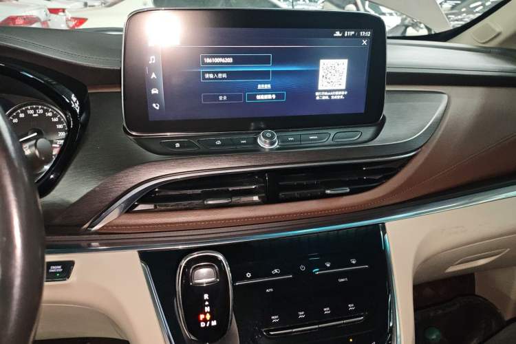 Used Buick GL8 2021 Land Cruiser Executive 652T Premium Model
