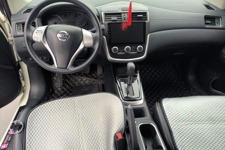 Used Nissan Tiida 2021 1.6L CVT Cool Edition
