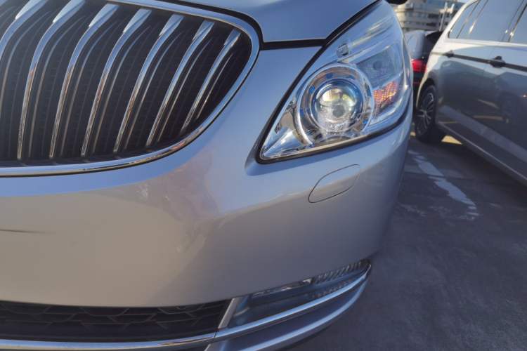 Used Buick GL8 2014 3.0L GT Luxury Business Haoya Edition