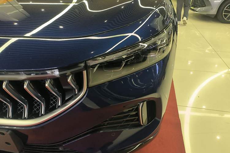 Used VOYAH FREE 2021 Four-Wheel Drive Standard Range-Extended Exclusive Luxury Package
