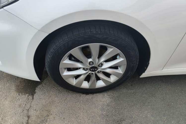 Used Kia K5 2016 1.6T Automatic LUX
