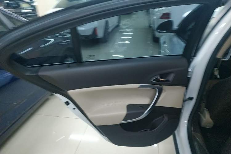 Used Buick Regal 2014 2.0L Leading Fashion Edition
