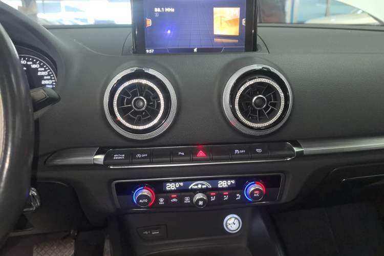 Used Audi A3 2019 Limousine 35 TFSI Sport Edition China V Emission Standard