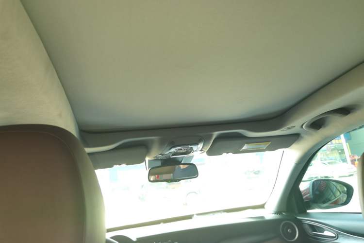 Used Alfa Romeo Stelvio 2017 2.0T 200HP Luxury Edition