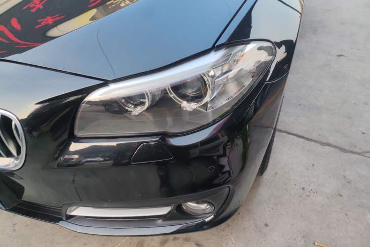 Used BMW 5 Series 2017 520Li Elegant Edition
