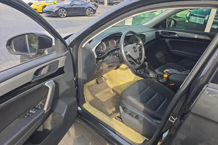 Used Volkswagen Tayron 2020 330TSI Two-Wheel Drive Luxury Smart Connectivity Version