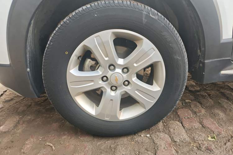 Used Chevrolet Captiva 2015 2.4L Two-Wheel Drive Urban Version 7 Seats