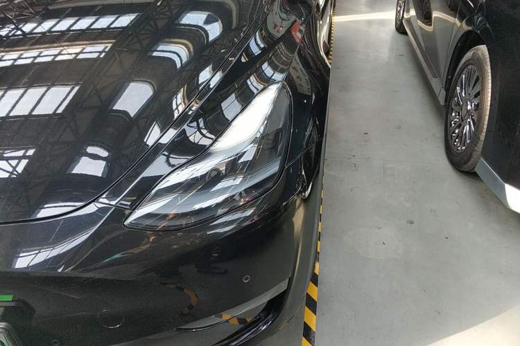 Used Tesla Model Y 2021 Standard Range Rear-Wheel Drive Version