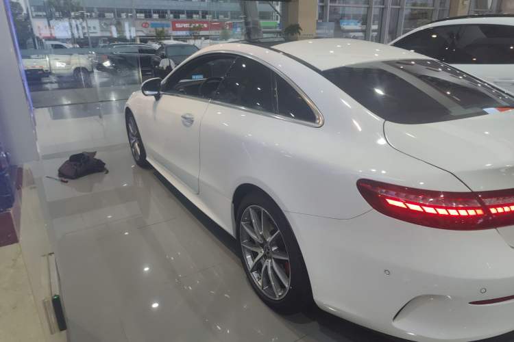 Used Mercedes-Benz E-Class 2023 E 260 Coupe
