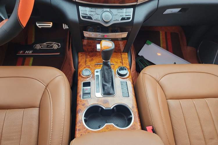 Used Haval H9 2015 2.0T Four-Wheel Drive Luxury 7-Seater
