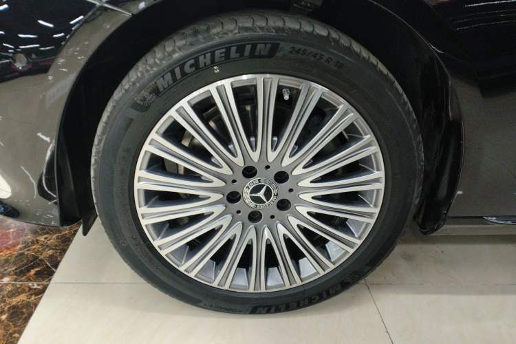 Used Mercedes-Benz E-Class 2023 E 300 L Luxury Model
