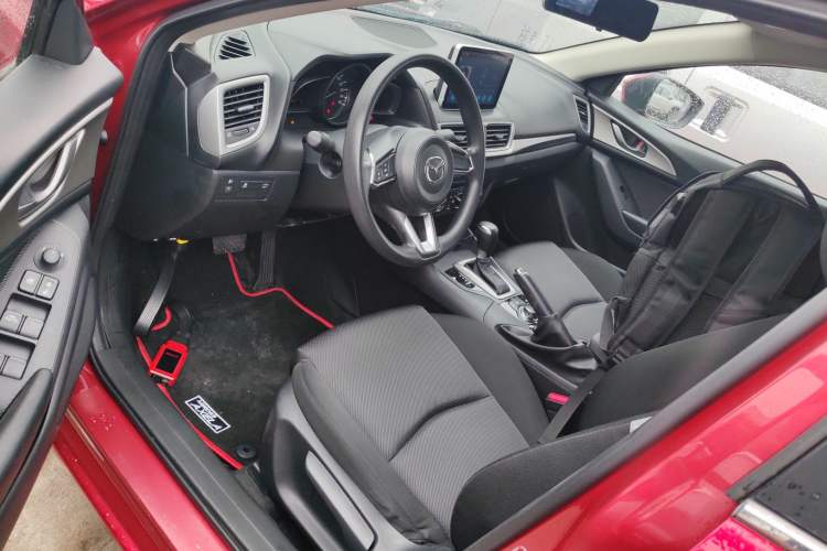 Used Mazda Mazda 3 Axela 2017 Sedan 1.5L Automatic Comfort Model Emission Standard China V
