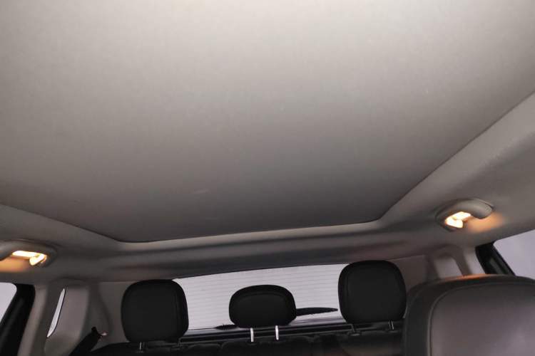 Used  Compass 2017 200T Automatic Family Edition