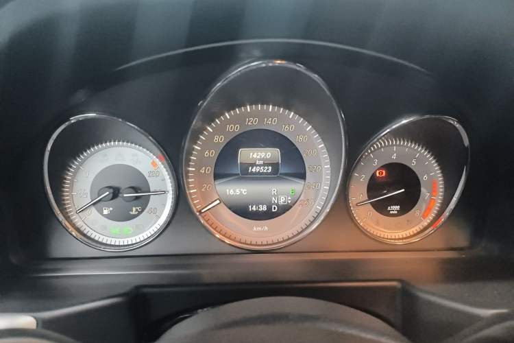 Used Mercedes-Benz GLK-Class 2015 GLK 300 4MATIC Fashion Edition Ultimate Version
