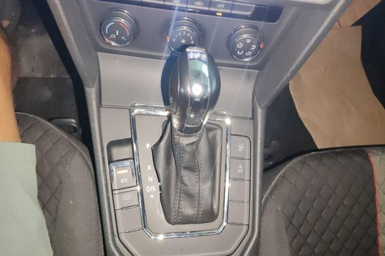 Used Volkswagen Lamando 2021 230TSI DSG Fashion Edition
