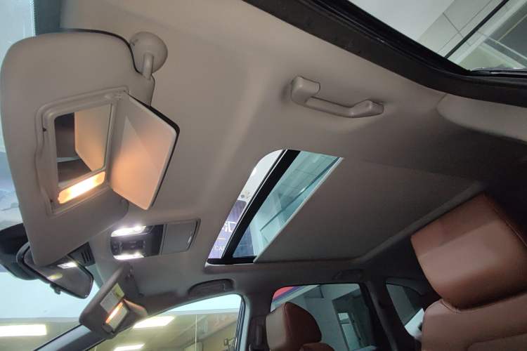 Used Honda CR-V 2021 240TURBO CVT 2WD Fashion Edition
