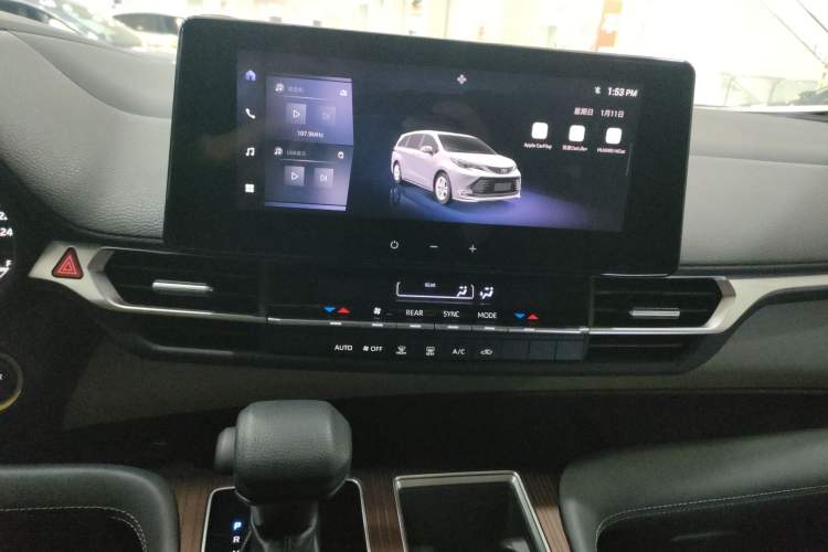 Used Toyota Sienna 2024 2.5L Hybrid Comfort Edition
