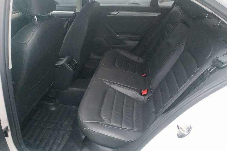 Used Volkswagen Lamando 2015 280TSI DSG Comfort Edition
