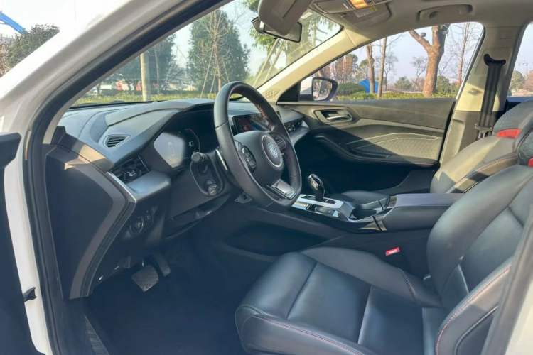 Used MG 5 2021 Revised 300TGI DCT Qingshè Luxurious Enjoyment Edition
